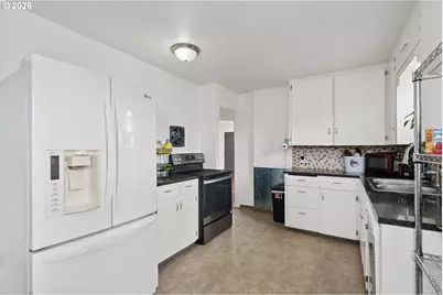 235 NW Butte Dr, Hermiston, OR 97838 - Photo 9