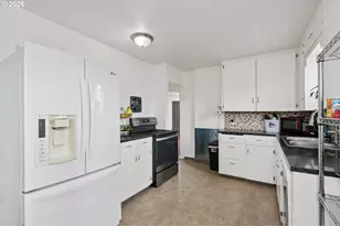 235 NW Butte Dr, Hermiston, OR 97838 - Photo 9