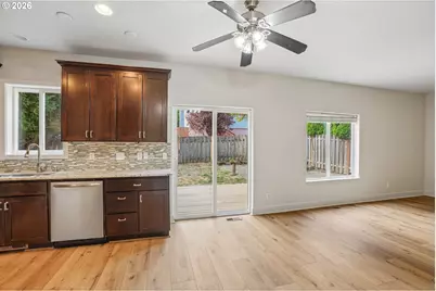 11596 SE Springcrest Dr, Clackamas, OR 97015 - Photo 15