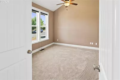 940 Makena Ln, Hood River, OR 97031 - Photo 5