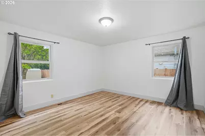 1350 SE 117th Ave, Portland, OR 97216 - Photo 19