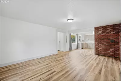 1350 SE 117th Ave, Portland, OR 97216 - Photo 9
