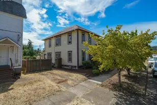 823 Birch Ave, Cottage Grove, OR 97424 - Photo 27