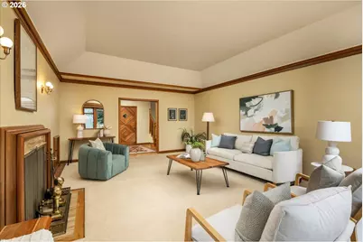 5040 SW Hilltop Ln, Portland, OR 97221 - Photo 7