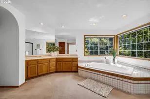 5504 Westfield Ct, Lake Oswego, OR 97035 - Photo 25