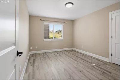 5832 NW Bannister Dr, Portland, OR 97229 - Photo 33