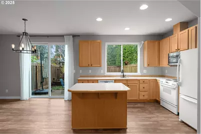 3255 SW 179th Ter, Beaverton, OR 97003 - Photo 17