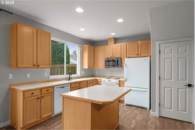 3255 SW 179th Ter, Beaverton, OR 97003 - Photo 13