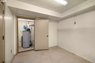 1912 NE 48th Way, Hillsboro, OR 97124 - Photo 35