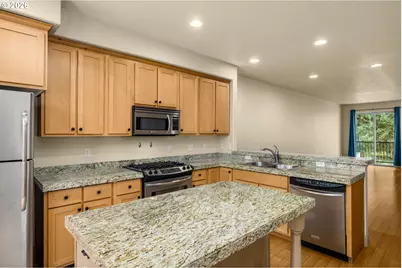 1912 NE 48th Way, Hillsboro, OR 97124 - Photo 9