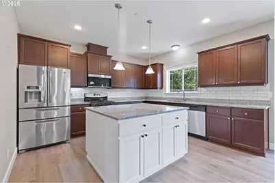 7115 NE Benton Pl, Newport, OR 97365 - Photo 3