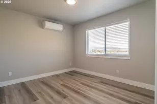 1542 W Thyme Dr, Roseburg, OR 97471 - Photo 27