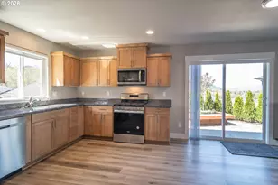 1542 W Thyme Dr, Roseburg, OR 97471 - Photo 11