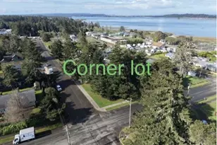 518 S Wall St, Coos Bay, OR 97420 - Photo 15