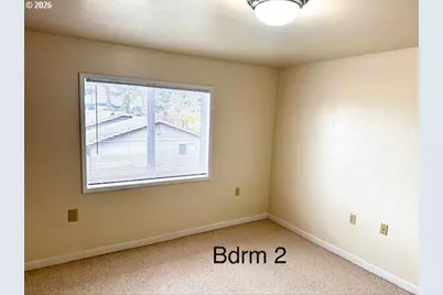 518 S Wall St, Coos Bay, OR 97420 - Photo 31