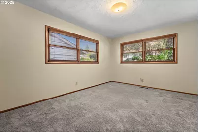 4430 SE Flavel St, Portland, OR 97206 - Photo 21