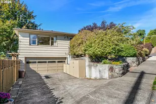 4430 SE Flavel St, Portland, OR 97206 - Photo 3