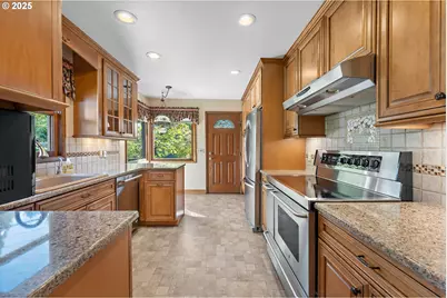 4430 SE Flavel St, Portland, OR 97206 - Photo 7