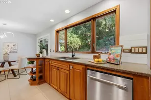 18132 Westview Dr, Lake Oswego, OR 97034 - Photo 19