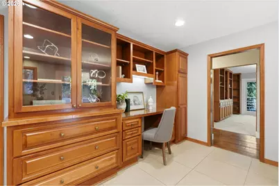 18132 Westview Dr, Lake Oswego, OR 97034 - Photo 23