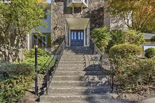 18132 Westview Dr, Lake Oswego, OR 97034 - Photo 41