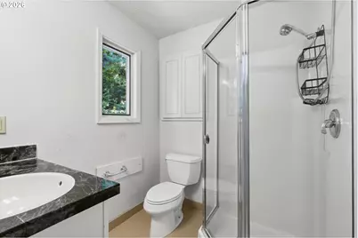 18132 Westview Dr, Lake Oswego, OR 97034 - Photo 35