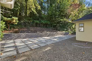18132 Westview Dr, Lake Oswego, OR 97034 - Photo 37