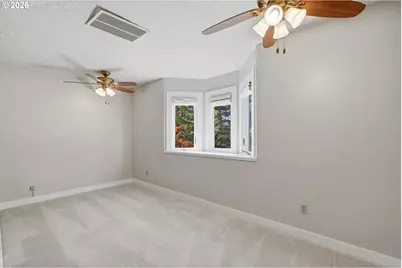 18132 Westview Dr, Lake Oswego, OR 97034 - Photo 31