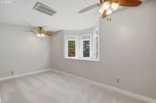 18132 Westview Dr, Lake Oswego, OR 97034 - Photo 31