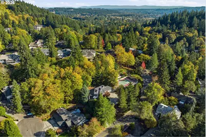 18132 Westview Dr, Lake Oswego, OR 97034 - Photo 47