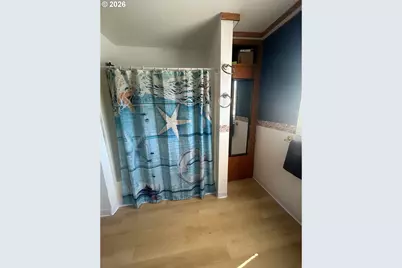 122 NE 4th St, Willamina, OR 97396 - Photo 29