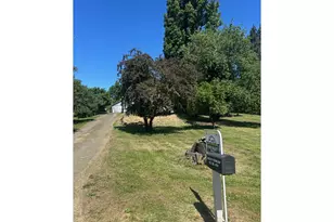 122 NE 4th St, Willamina, OR 97396 - Photo 45