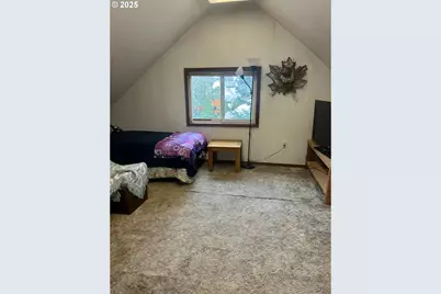 122 NE 4th St, Willamina, OR 97396 - Photo 31