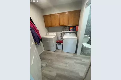 122 NE 4th St, Willamina, OR 97396 - Photo 13