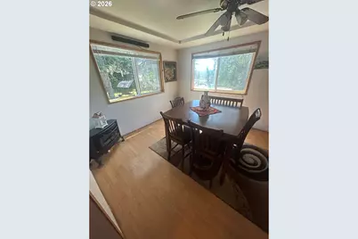 122 NE 4th St, Willamina, OR 97396 - Photo 23