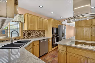 12405 Cominger Dr, Oregon City, OR 97045 - Photo 7