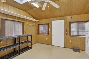 12405 Cominger Dr, Oregon City, OR 97045 - Photo 41