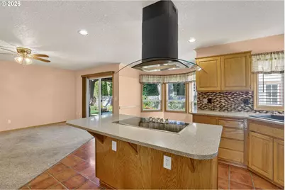 12405 Cominger Dr, Oregon City, OR 97045 - Photo 11