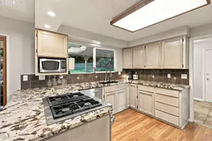 21105 SW Killarney Ct, Tualatin, OR 97062 - Photo 11