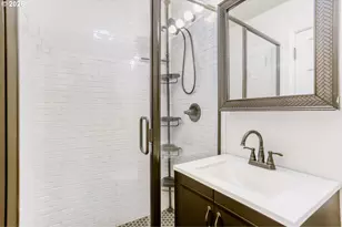 5008 SW Taylors Ferry Rd, Portland, OR 97219 - Photo 19