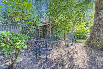 5008 SW Taylors Ferry Rd, Portland, OR 97219 - Photo 27