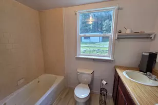 195 Section Creek Rd, Glendale, OR 97442 - Photo 15
