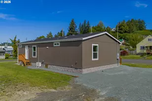 1314 Bothwick St, Myrtle Point, OR 97458 - Photo 35