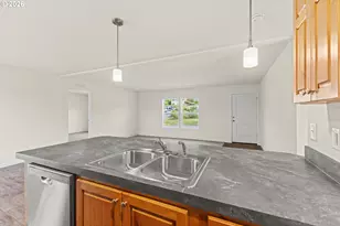 1314 Bothwick St, Myrtle Point, OR 97458 - Photo 13