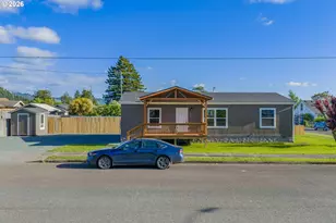 1314 Bothwick St, Myrtle Point, OR 97458 - Photo 3