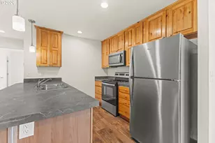 1314 Bothwick St, Myrtle Point, OR 97458 - Photo 11