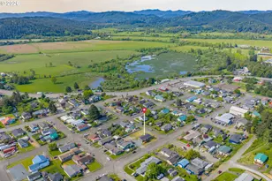 1314 Bothwick St, Myrtle Point, OR 97458 - Photo 5
