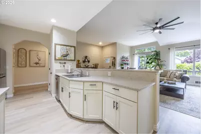 88090 Windleaf Way, Florence, OR 97439 - Photo 17