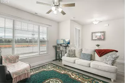 6826 SE Crimson Ln, Hillsboro, OR 97123 - Photo 17