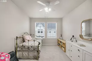 6826 SE Crimson Ln, Hillsboro, OR 97123 - Photo 33